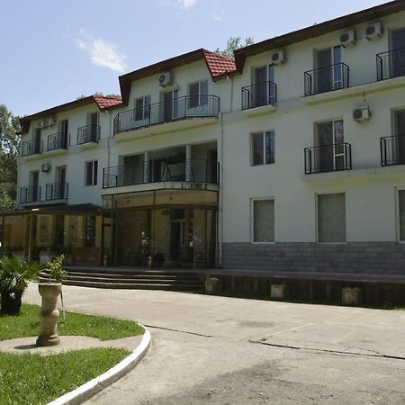 Imeri Park Hotel Kutaisi Zewnętrze zdjęcie